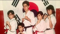 Ia ternyata sudah berlatih bela diri sejak masih kecil. (Dok. Instagram/oliviamunn)