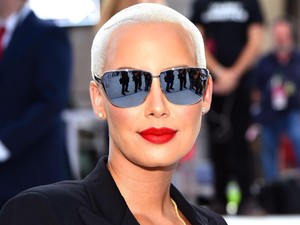 Video Wajah Kesakitan Amber Rose Saat Botox
