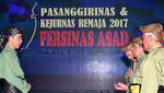 Foto: Ketika Jokowi Berpakaian Ala Pendekar