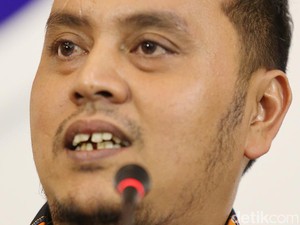 Video Mic Masih Nyala, Willy Aditya Semprot Staf Saat Rapat DPR: Bacot Kamu