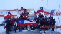 Foto: Bagian utara dari Kutub Selatan yakni King George Islands merupakan bagian yang paling hangat. Nah di sinilah, ternyata terdapat pemukiman penduduk yaitu Esperanza Base dan Villa Las Estrellas (Ines Olivares/Facebook)