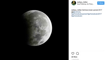 Masing-masing unjuk gigi memamerkan hasil jepretan mereka. Foto: Instagram @wahyu_risfan