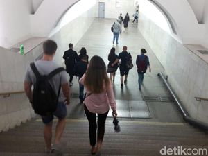 Seperti Apa Kereta Bawah Tanah di Moskow?