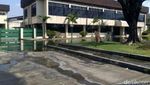 Foto : Divonis Pailit, Pabrik dan Museum Jamu Nyonya Meneer Sepi