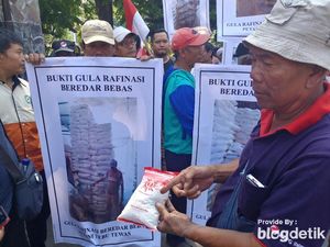 Gula Lokal Tidak Laku, Petani Pertanyakan Serbuan Gula Rafinasi