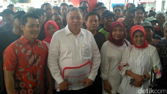 Mantan Pangdam Daftar Cawagub di PDIP Diiringi Keroncong
