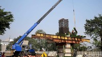 Anggaran untuk proyek kereta ringan (Light Rail Transit/LRT) Jakarta ini mencapai Rp 6,8 triliun.