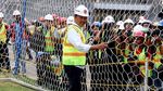 Foto: Tinjau Pembangunan SUGBK, Menpora Semringah Banget