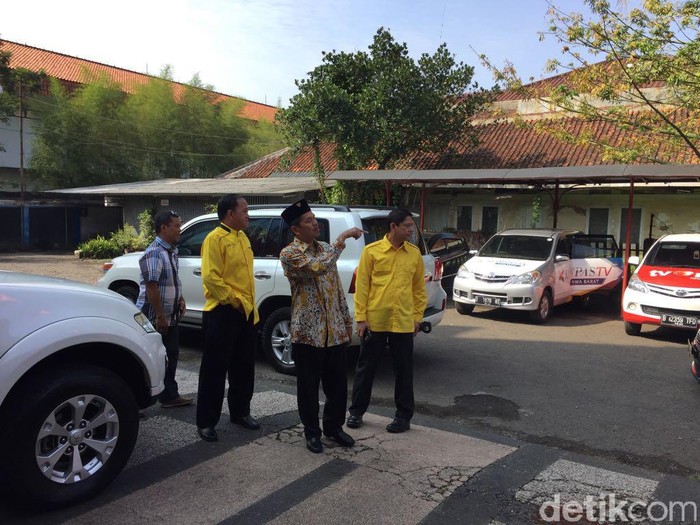 Bahas Koalisi, Dedi Mulyadi Datangi Kantor DPD PDIP Jabar
