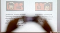 KontraS menyoroti berbagai kebijakan Polri dalam satu tahun belakangan seperti tindak kekerasan yang meningkat hingga kasus Novel Baswedan. 