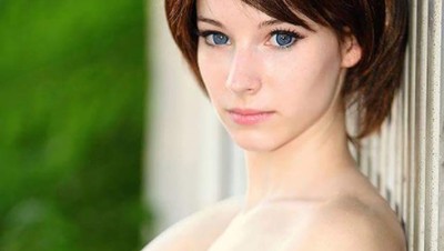 Enji Night, Cosplayer Misterius yang Cantik Jelita