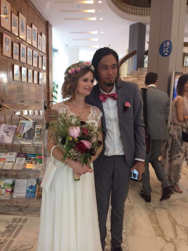 Ijal mengisahkan, awal perkenalannya dengan Julie, mereka terkendala bahasa. Pria 36 tahun itu tidak mengerti bahasa Prancis dan bahasa Inggris, begitu pun Julie yang tidak mengerti bahasa Indonesia. Foto: Dok. Pribadi