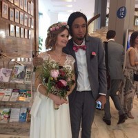 Ijal mengisahkan, awal perkenalannya dengan Julie, mereka terkendala bahasa. Pria 36 tahun itu tidak mengerti bahasa Prancis dan bahasa Inggris, begitu pun Julie yang tidak mengerti bahasa Indonesia. Foto: Dok. Pribadi