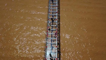 Sungai Kuning atau Huang He merupakan sungai dari China yang masuk 10 besar sungai terpanjang di dunia. Panjang Sungai Kuning mencapai 5.464 km. Foto: Pool
