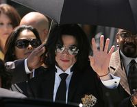Lawan Pelecehan Seks, Louis Vuitton Tarik Koleksi Bertema Michael Jackson