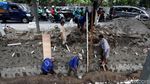Pembangunan Turap di Kali Simprug