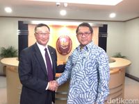 Bos BlackBerry Ketemu Menkominfo, Ada Apa?