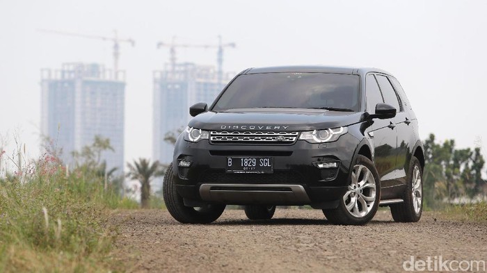 Menjajal Land Rover Discovery Sport di Lintasan Offroad