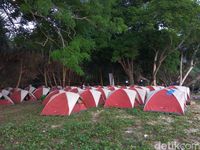 Berburu Sunrise Cantik dari Pantai Nipah