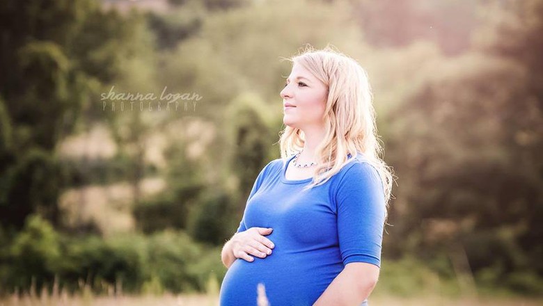 Hiks! Ada Kisah Sedih di Balik Maternity Photoshoot Ini