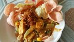 Mau Makan Apa Siang Ini? Cek Dulu Mie Ayam, Soto sampai Nasi Kapau Ini