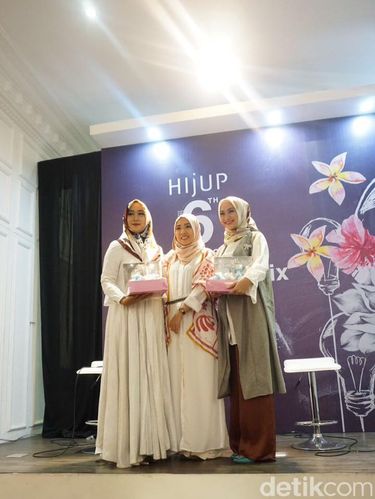 Pertamakalinya, Dian Pelangi Akan Pamer Koleksi di New York Fashion Week