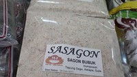 Sagon bubuk juga tergolong jajanan jadul yang dibuat dari tepung sagu, kelapa dan gula. Rasa manisnya disukai anak-anak hingga orang dewasa. Ciri khasnya camilan ini langsung meleleh di lidah begitu disantap. Foto: dok. detikFood