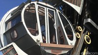 Golden Reel merupakan wahana komidi putar yang unik. Jalurnya membentuk angka delapan. Satu putaran Golden Reel memakan waktu hingga 12 menit (Aji/detikTravel)