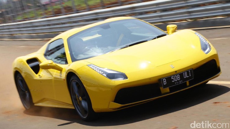 Ferrari 488 Spider (Foto: Hasan Alhabshy) Ferrari 488 Spider (Foto: Hasan Alhabshy)