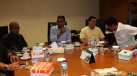 Ketua Pansus Angket KPK Agun Gunandjar dan LSM ProDem berdialog membahas nasib KPK.