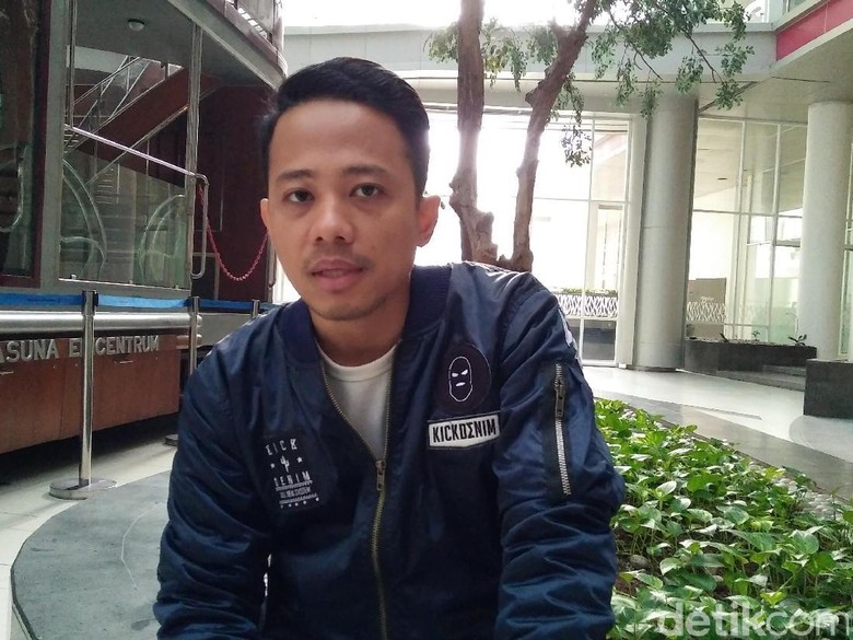 Jadi Tersangka, Bagaimana Kontrak Acho di Film? Jadi Tersangka, Bagaimana Kontrak Acho di Film?