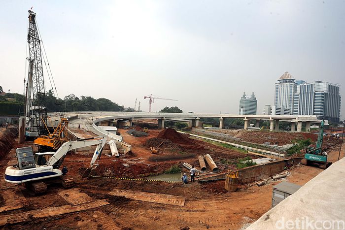 Jembatan Layang Tol Desari Segera Membentang