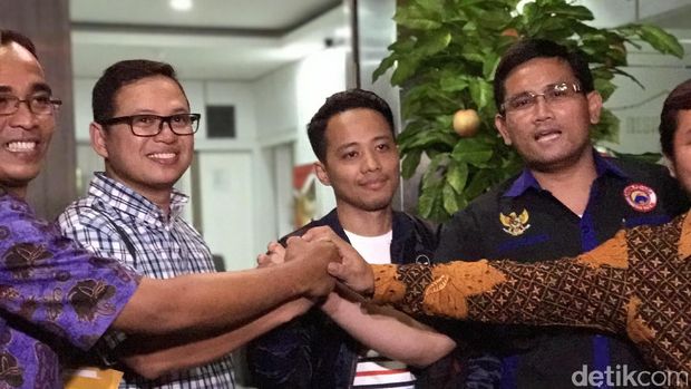Acho dan Pengelola Apartemen Green Pramuka Sepakat Berdamai