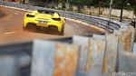 Foto: Ngebut Bareng Ferrari 488 Spider di Sirkuit Jalanan BSD