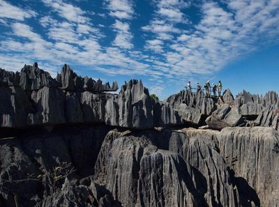 Foto: Tebing Bergerigi Bagai di Dunia Lain