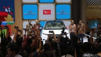 Selain memamerkan dua konsep baru, Daihatsu juga menampilkan dua unit mobil model Jepang. Keduanya adalah Daihatsu THOR Grand Custom dan Daihatsu Move Canbus Sporza.