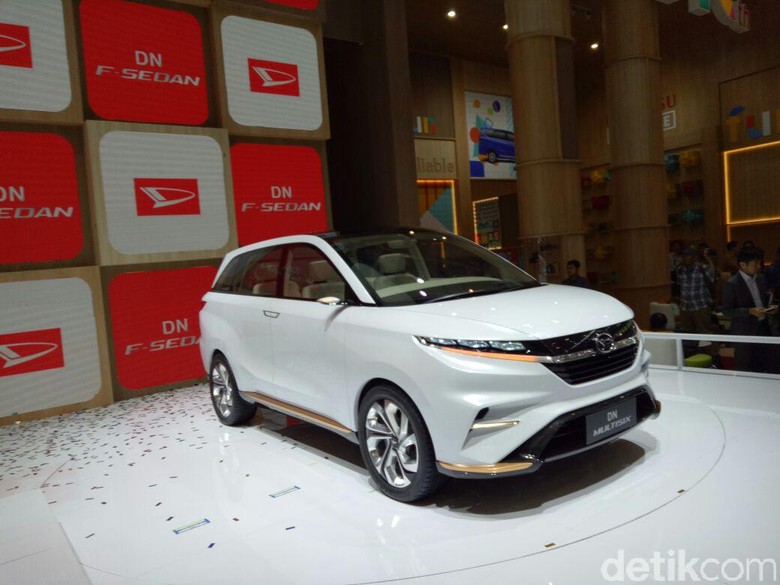 Daihatsu Rilis 2 Konsep Baru Dua konsep itu adalah DN Multisix dan DN F Sedan.