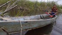 Selain wisata sampan traveler juga bisa memancing. Banyak ikan di sini, misalnya saja ikan gabus (Kurnia/detikTravel)