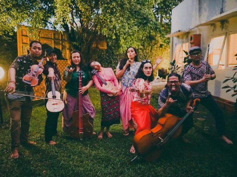 Sebuah Tradisi dari Keroncong Musyawarah untuk Kemerdekaan Indonesia Sebuah Tradisi dari Keroncong Musyawarah untuk Kemerdekaan Indonesia