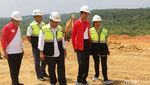 Foto : Gaya Blusukan Jokowi Cek Proyek Infrastruktur
