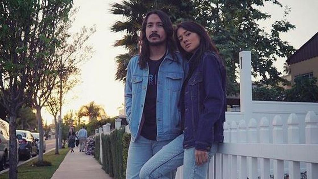 Mengintip Cerita Cinta Aurelie Moeremans dan Marcello Tahitoe