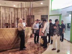 Geledah Kantor First Travel, Polisi Bawa Dokumen dan 1 CPU