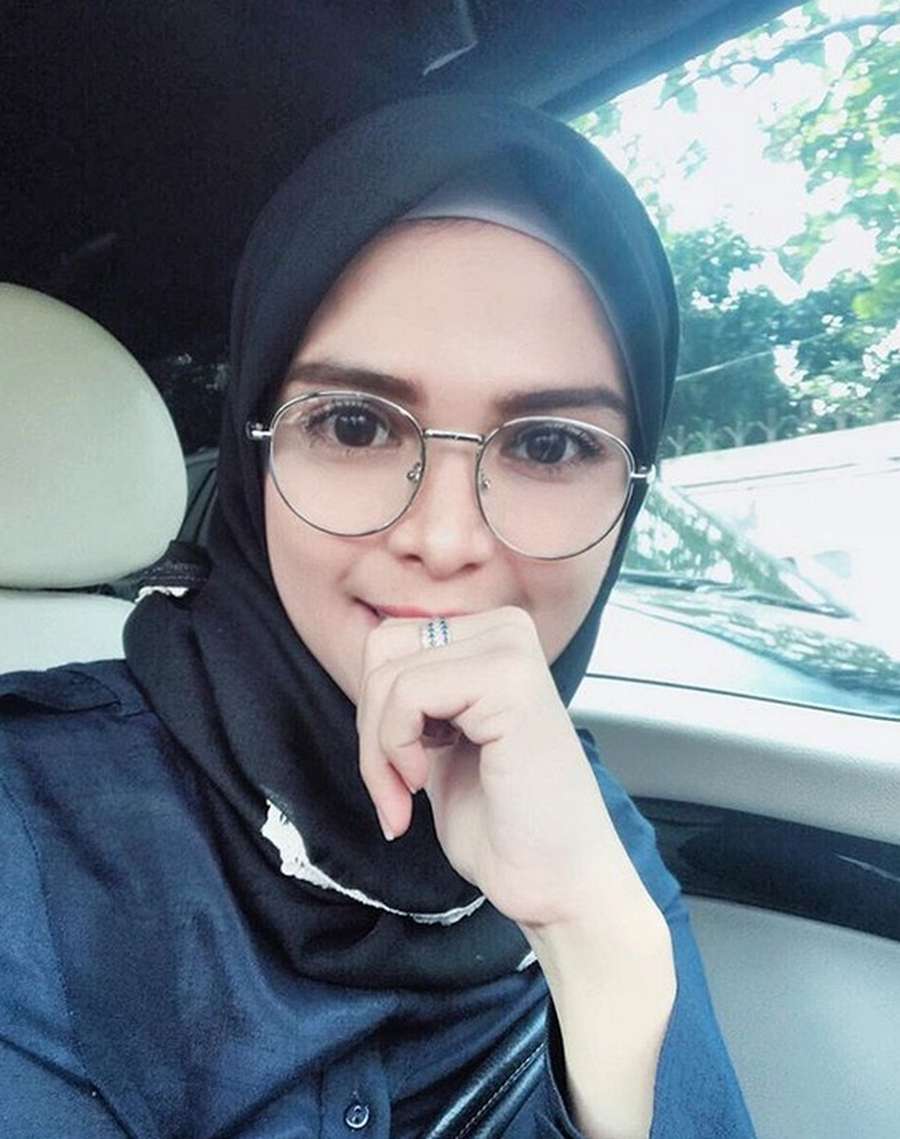 Enji, Kamu Nggak Nyesel Talak Istrimu yang Cantik Ini?