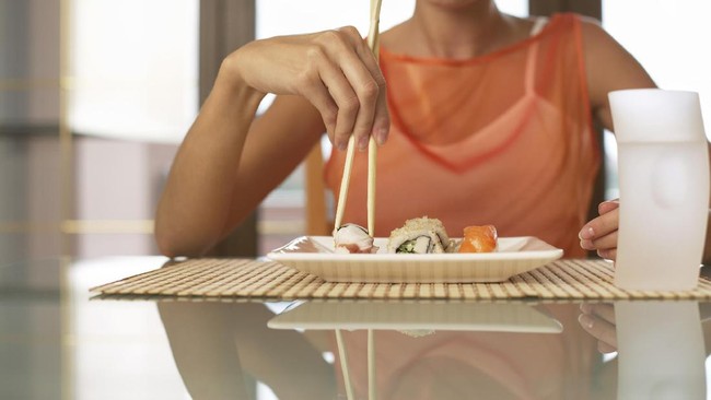 4 Hal yang Membuat Seseorang Tidak Gampang Gemuk Meski Banyak Makan