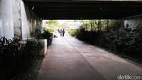 Tapi ini sih masih jauh kalau dibandingkan dengan stasiun Amsterdam yang malah lebih mirip dengan Stasiun Jakarta Kota. Penumpang pun tidak menyadarinya.