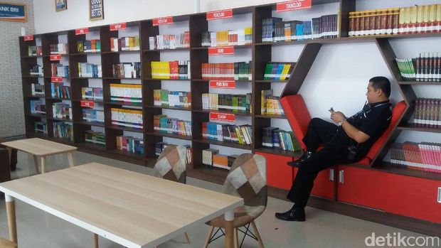 Kapolri Minta Tiap Mapolda Punya Tempat Pojok Baca 