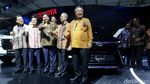 Foto: Toyota Luncurkan 2 Mobil Anyar Voxy dan Fortuner TRD