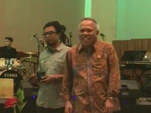 Tertangkap Kamera Lihat Tari Perut, Menteri Basuki: Saya Apes