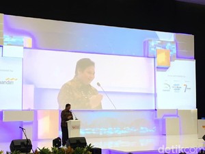 Menperin Airlangga Hartarto Buka GIIAS 2017