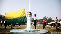 Di lapangan, peserta langsung menjalani latihan untuk menjadi Pasukan Pengibar Bendera Pusaka.